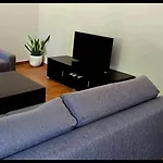 Apartamentos,Puerta De Bisagra-Parking Gratis